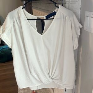 Women’s Casual/Dressy white tshirt